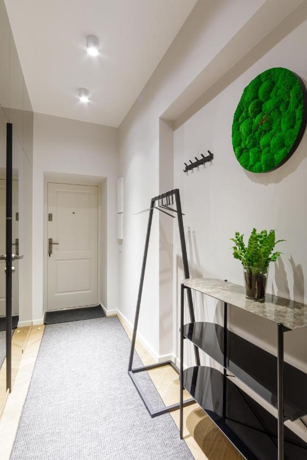 Old Town Apartment L Self Check In Вильнюс Экстерьер фото