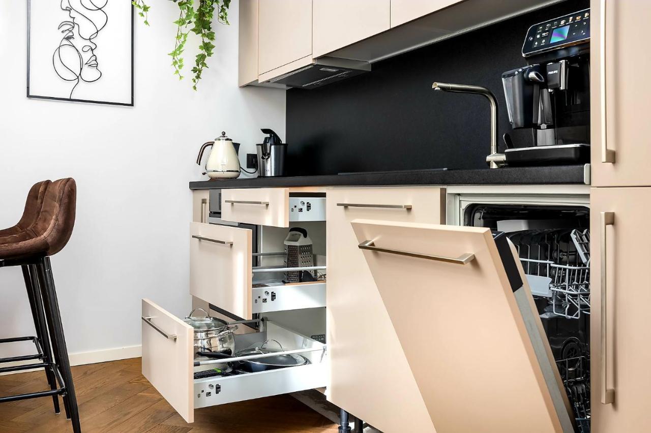Old Town Apartment L Self Check In Вильнюс Экстерьер фото